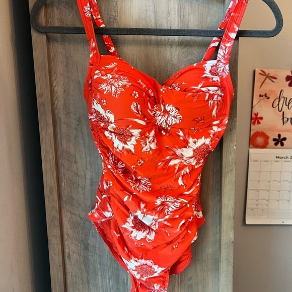 Women’s NIPTUCK Floral One-Piece Swimsuit Size 4 - Picture 2 of 9